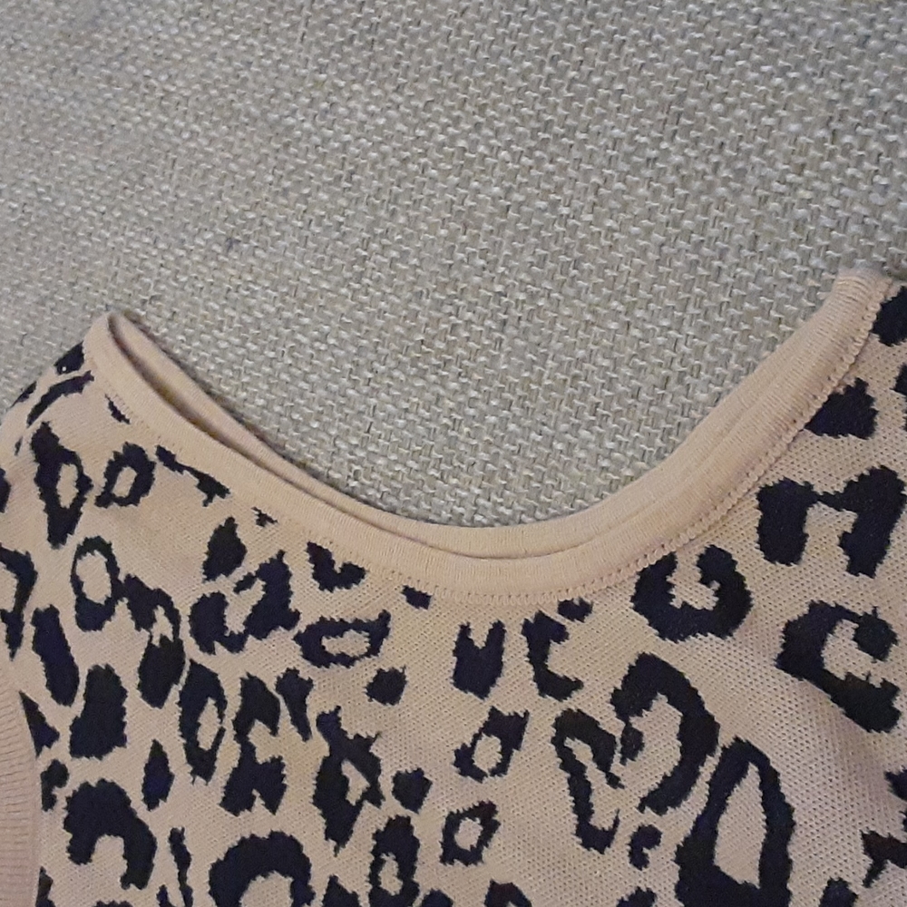 JM Collection pullover - Picture 3 of 9